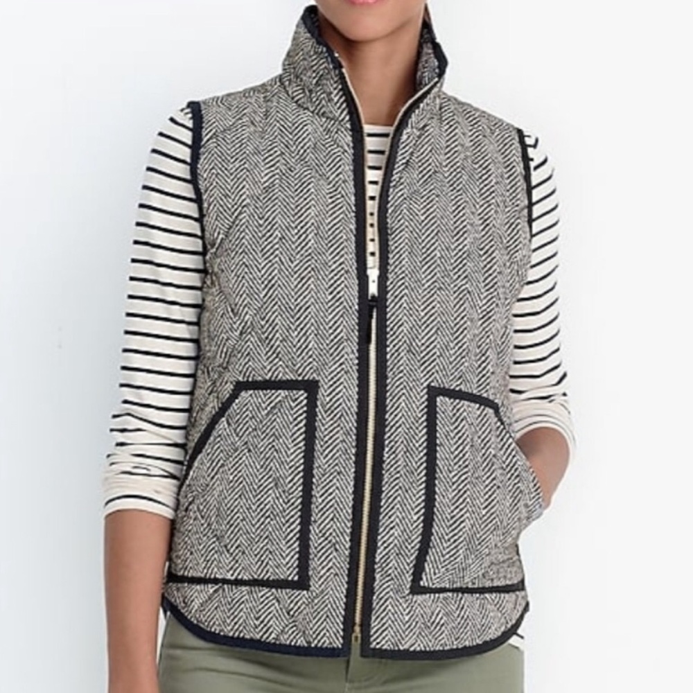 White abs black quilted Jcrew puffer vest
